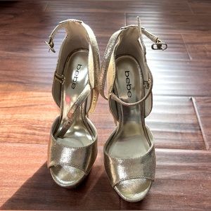 Excellent condition Bebe platform heels shoes